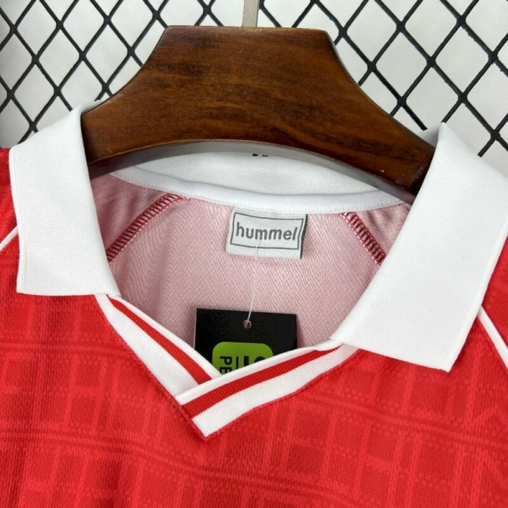 قميص بنفيكا 1990 ريترو بنفيكا الأساسي