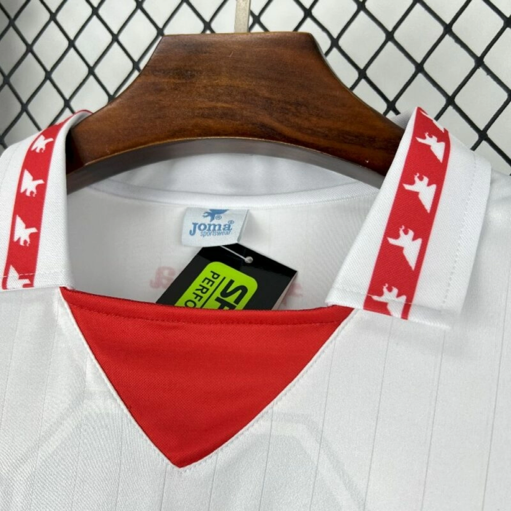 1996/97 قميص رياضي قديم لسبورتينج دي خيخون خارج الديار