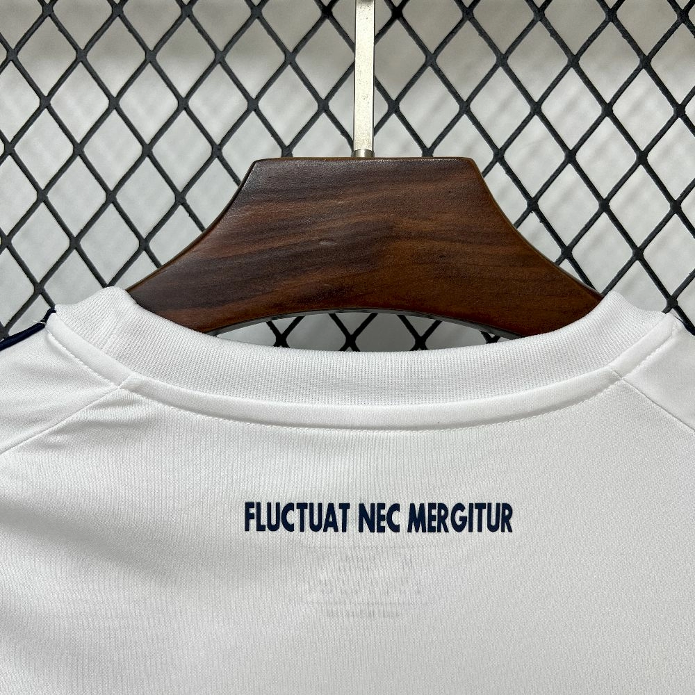 2025/25/26 قميص فريق باريس اف سي باريس للرجال خارج الملعب