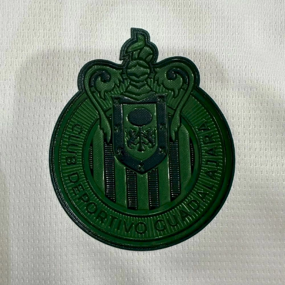 2025/26 قميص شيفاس غوادالاخارا للرجال خارج الديار للرجال