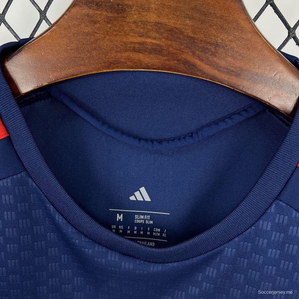 2026 قميص إسبانيا للرجال قبل المباراة