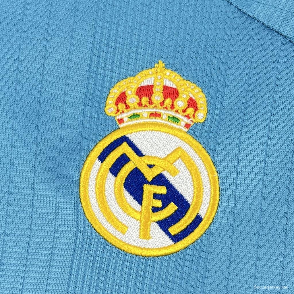 القميص الثالث لفريق ريال مدريد من موسم 1999/2000 (إصدار رجعي)