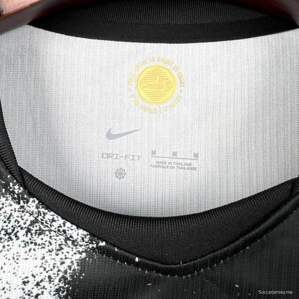 قميص كندا للرجال في مباريات خارج أرضه بكأس العالم 2026