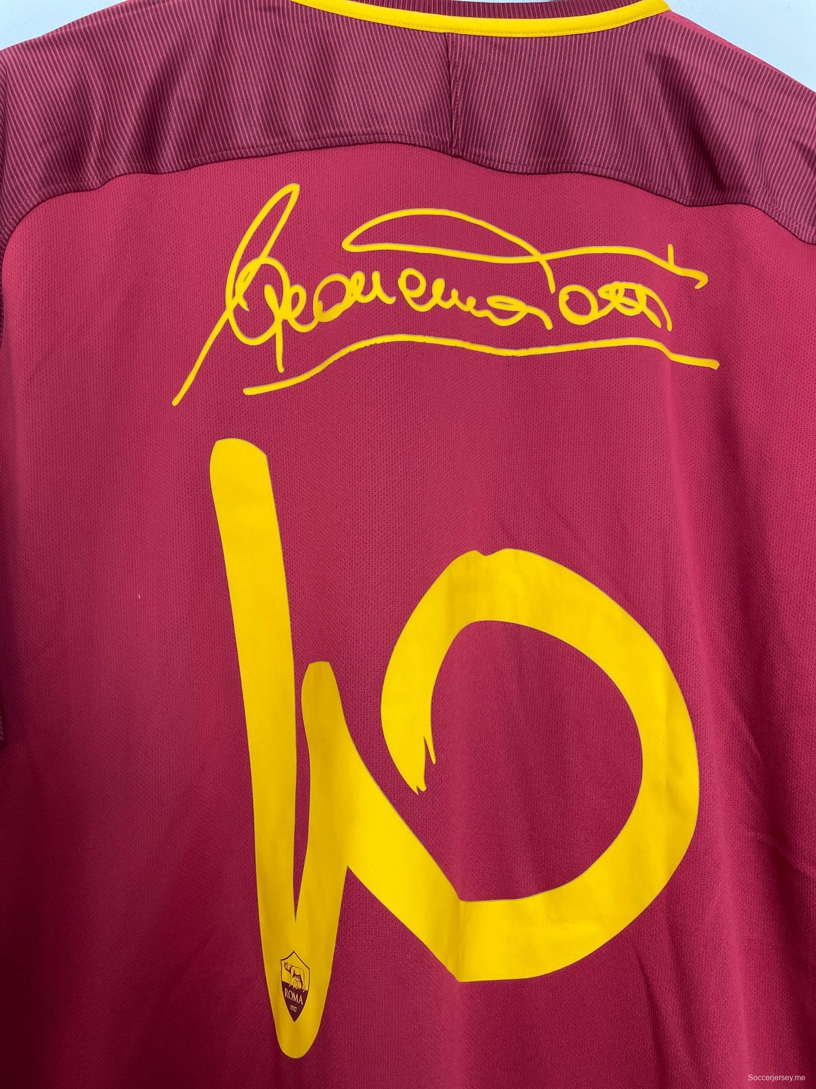 قميص روما الرجعية 17/18 قميص روما الرئيسي فرانشيسكو توتي المميز للمباراة الأخيرة
