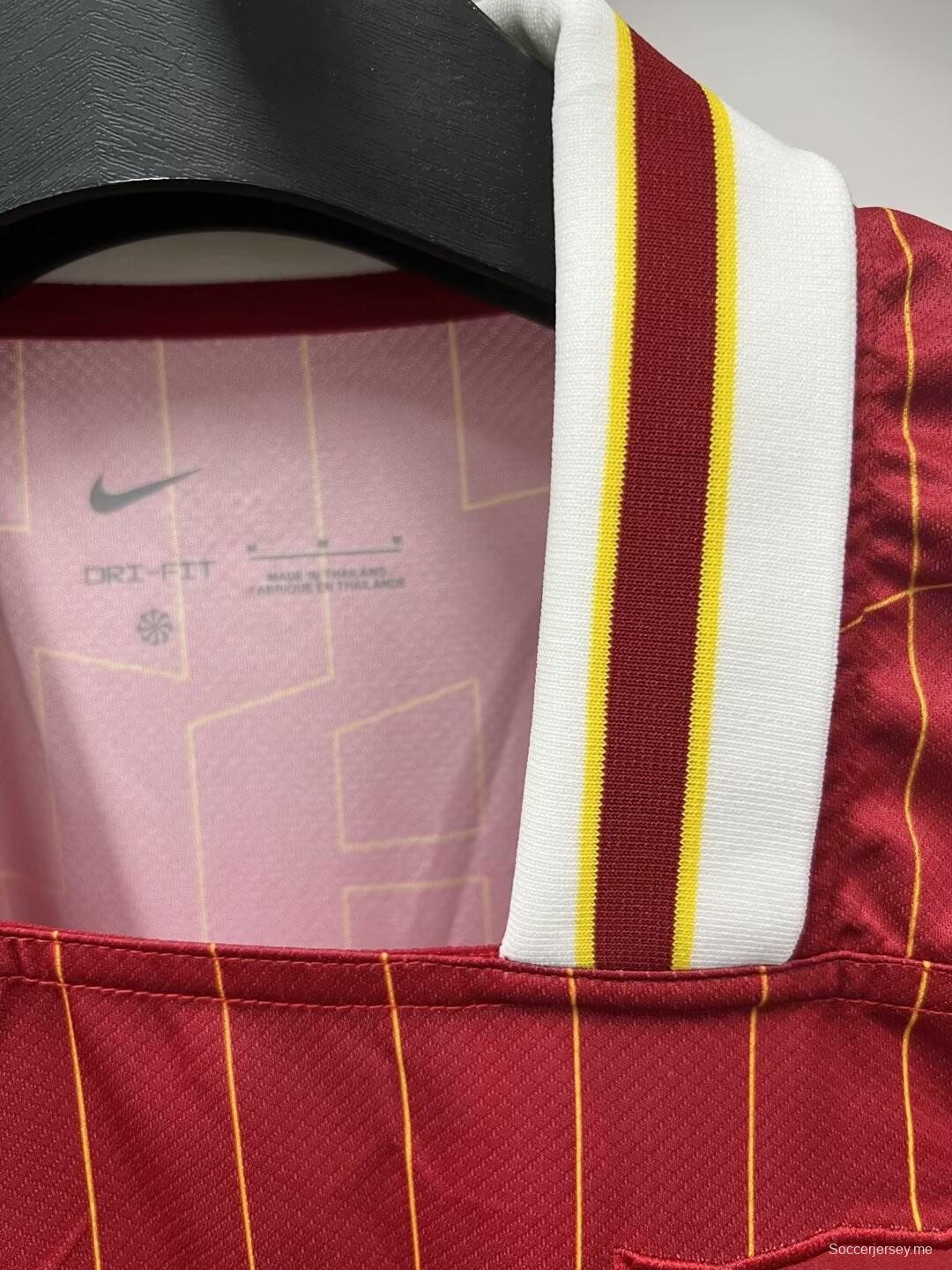 24/25 قميص ليفربول الرئيسي
