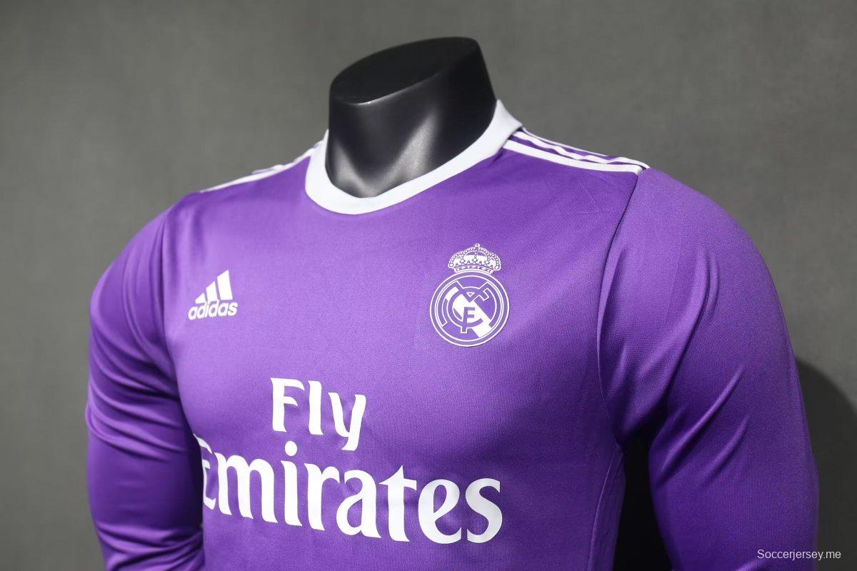 قميص بأكمام طويلة طويلة الأكمام ريترو 16/17 ريال مدريد إصدار اللاعب
