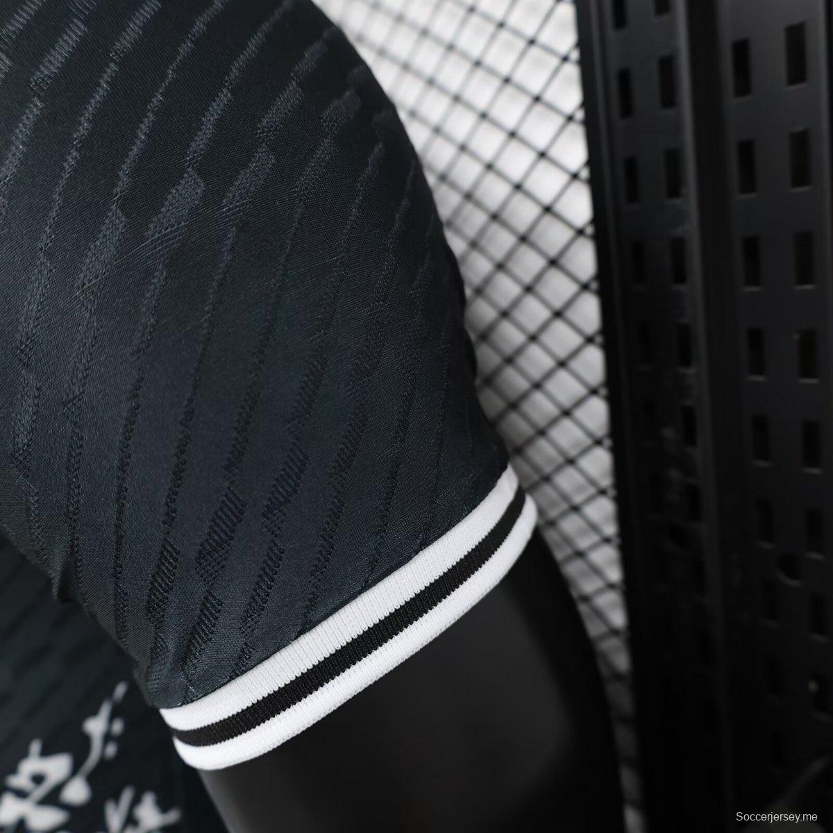 إصدار اللاعب 2024 قميص اليابان 2024 أسود/أبيض خاص باليابان
