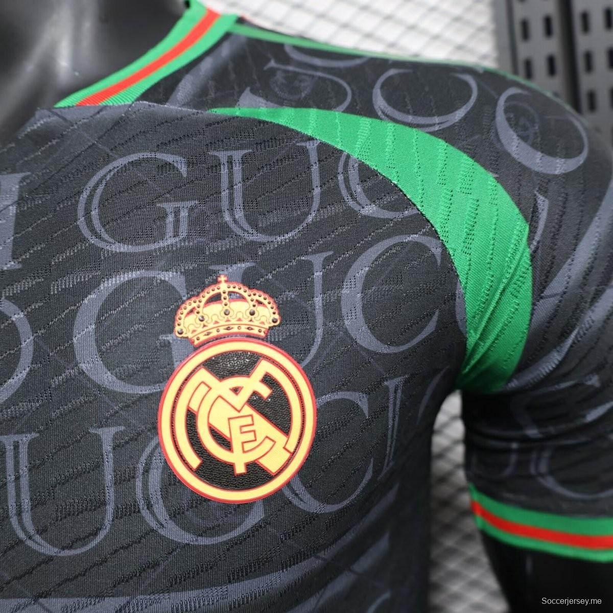 نسخة اللاعب 24/25 ريال مدريد × GUCCI قميص خاص أسود خاص 24/25 ريال مدريد × GUCCI
