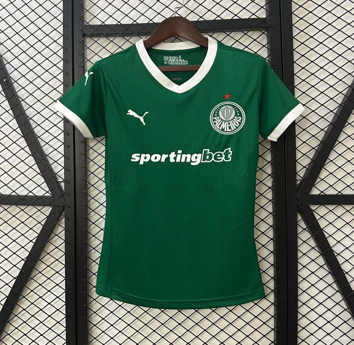 25/26 قميص بالميراس للسيدات على أرضه