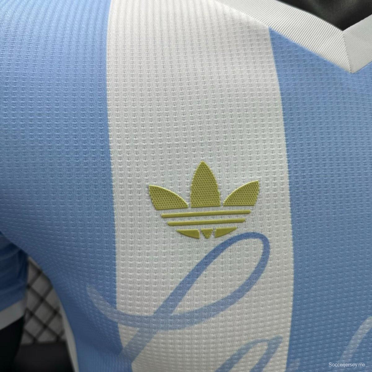 إصدار اللاعب 2025 قميص منتخب الأرجنتين 2025 أزرق سماوي مع قميص بطبعة احتفال ميسي