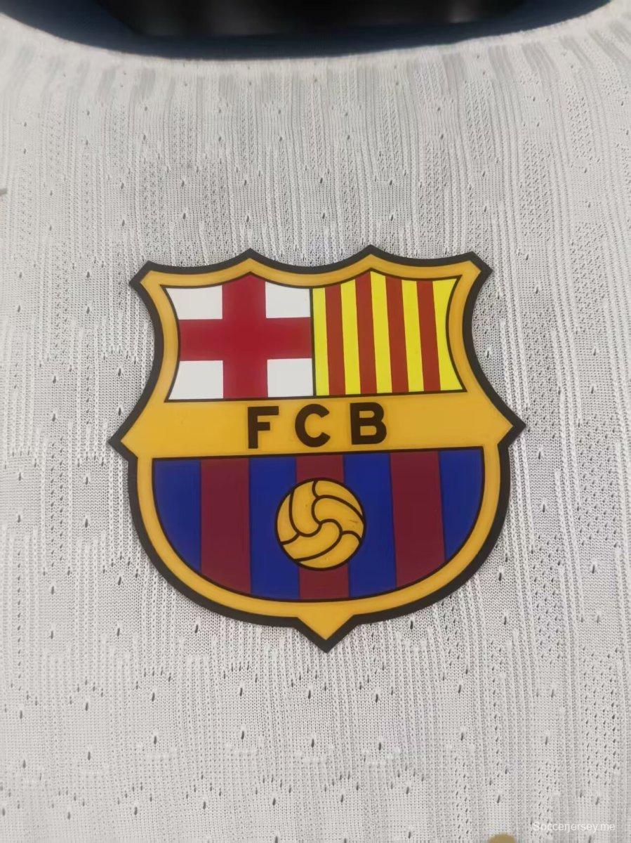 24/25 قميص برشلونة × ترافيس سكوت الأبيض