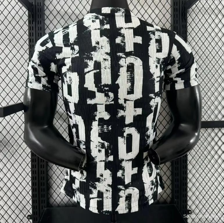 إصدار اللاعب 25/26 قميص برشلونة أبيض بنقشة رسومات تجريدية بيضاء مع قميص برشلونة