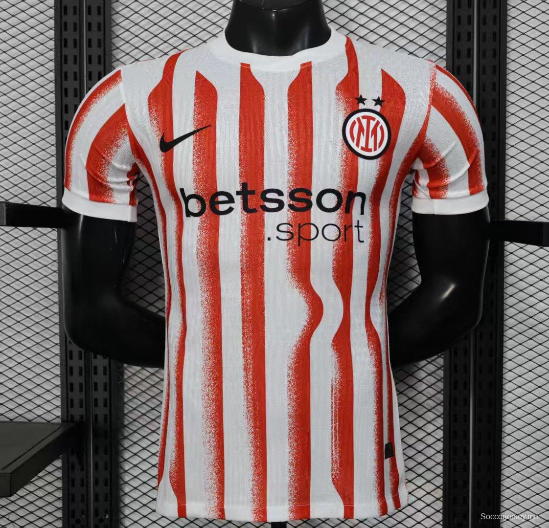 إصدار اللاعب 25/26 قميص خاص مخطط بالأحمر/الأبيض لإنتر ميلان 25/26