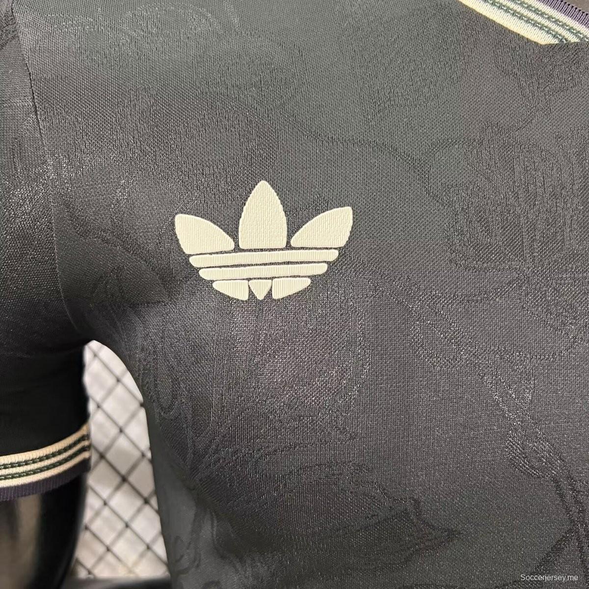 إصدار اللاعب 25/26 قميص يوفنتوس الثالث مع الراعي