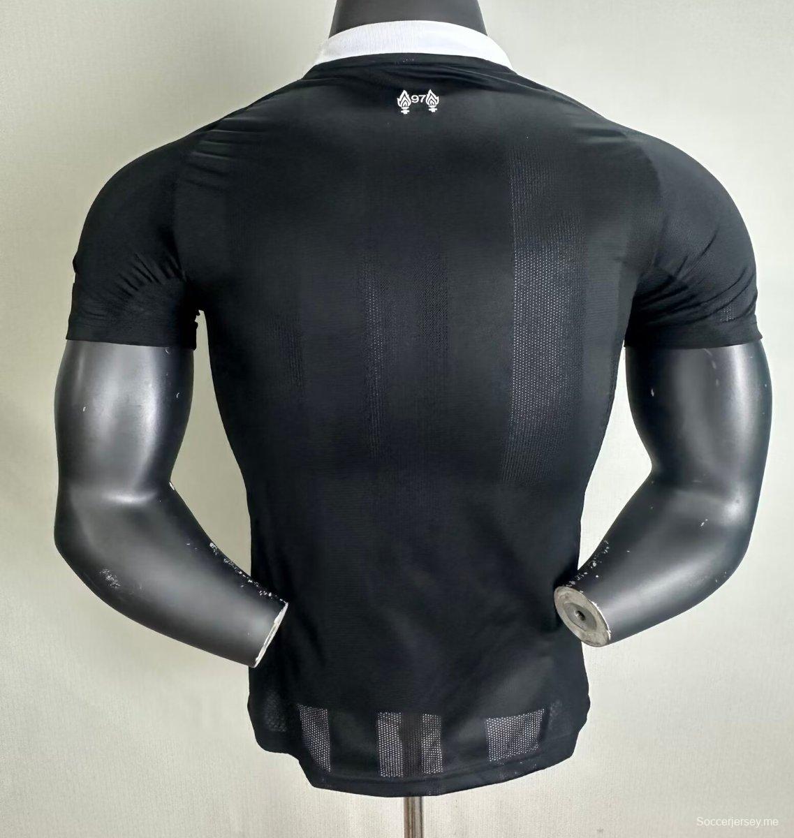 نسخة اللاعب 25/26 قميص حارس مرمى ليفربول الأسود 25/26