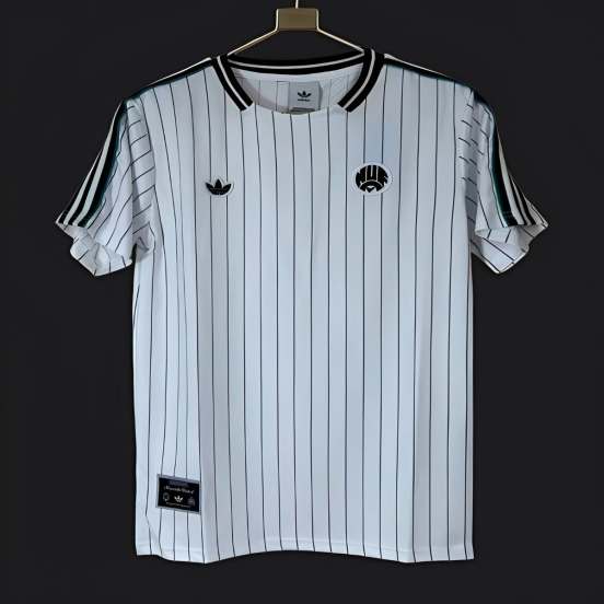 25/26 قميص أيقونات نيوكاسل يونايتد أديداس أديداس الأصلي أبيض اللون