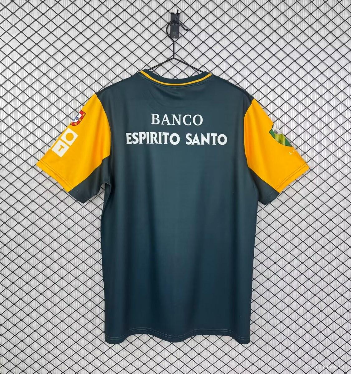 قميص التدريب لسبورتينج لشبونة البرتغالي كريستيانو رونالدو 02/03 ريترو