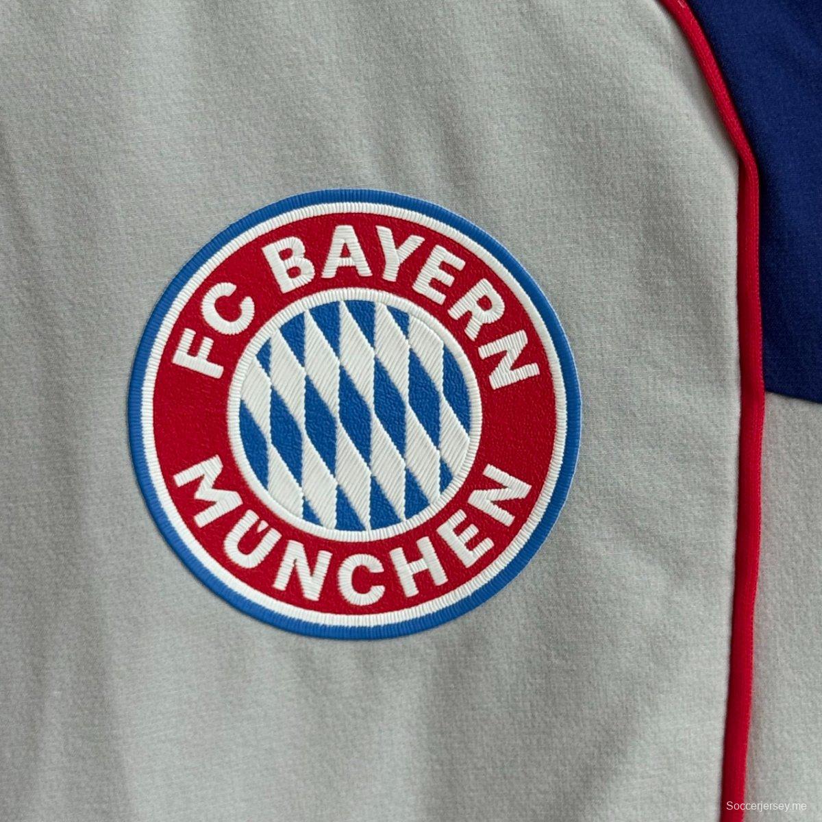 25/26 بايرن ميونيخ رمادي مع أحمر سحاب كامل سترة تراكيز + بنطلون طويل