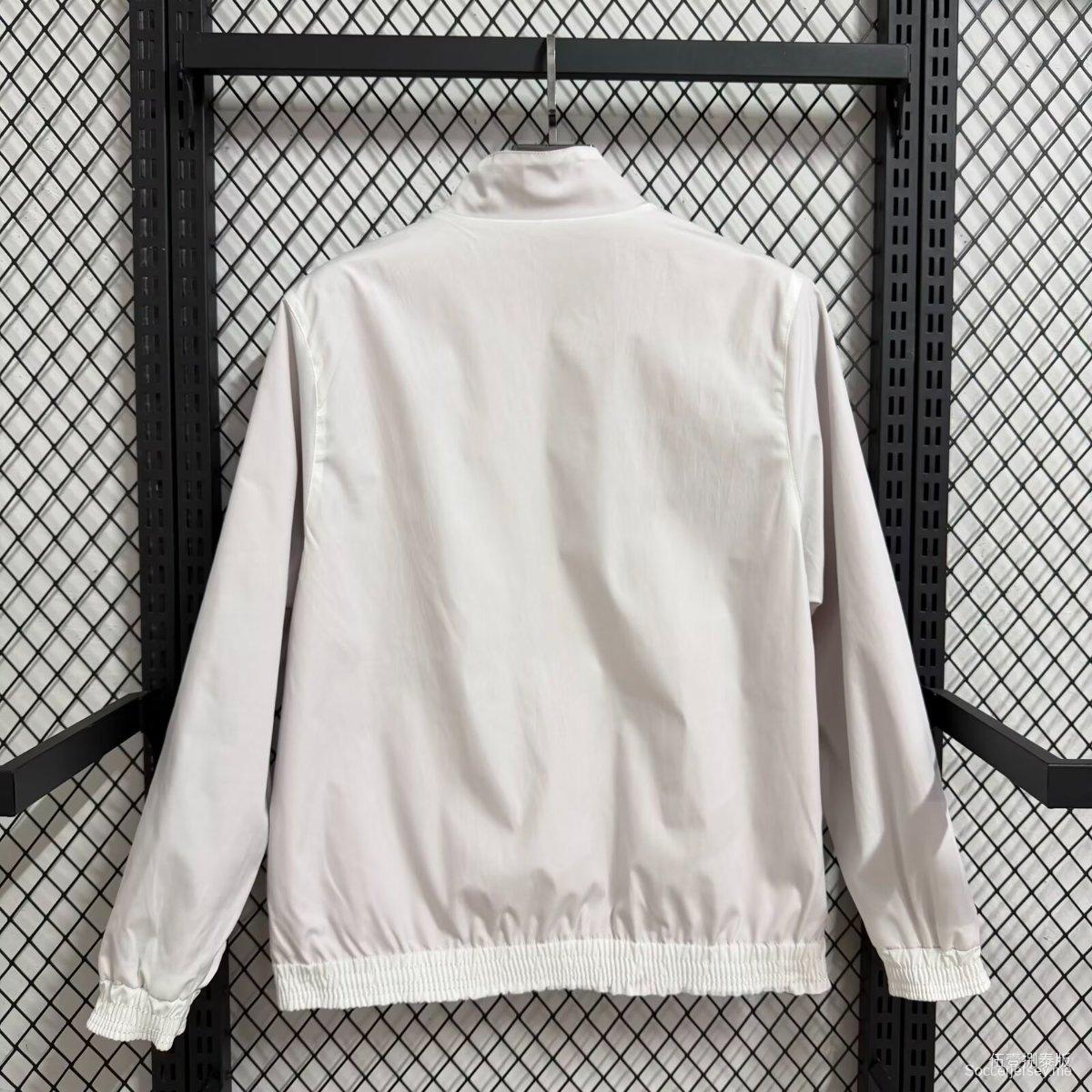 25/26 سترة واقية من الرياح قابلة للانعكاس باللونين الأحمر والأبيض من إشبيلية بسحاب كامل