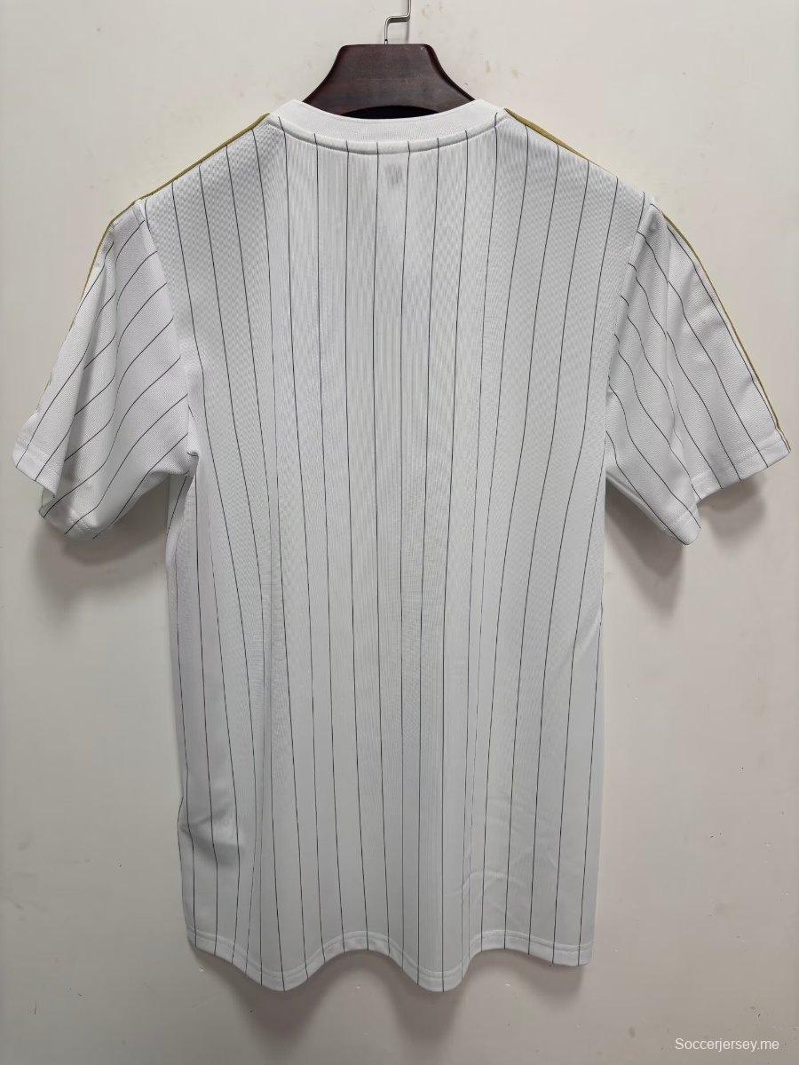 قميص ريال مدريد 2026 من أديداس طراز Terrace Icons باللونين الأبيض والذهبي