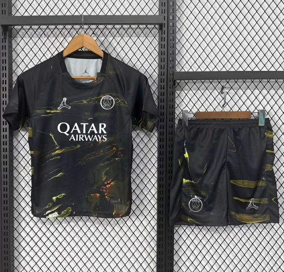 القميص الرابع لفريق باريس سان جيرمان للأطفال مقاس 25/26