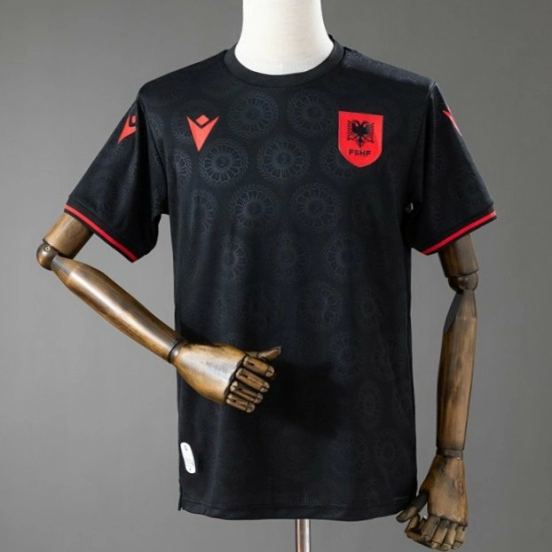 القميص الثالث لألبانيا لعام 2026