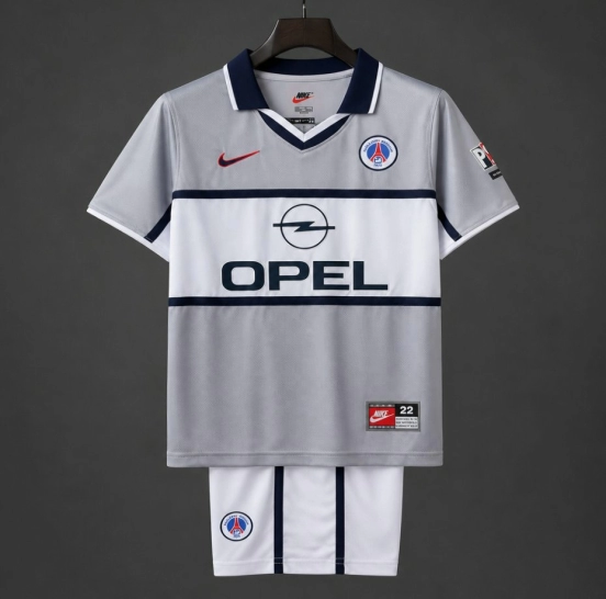 قميص باريس سان جيرمان (PSG) للعب خارج أرضه من موسم 2000/2001