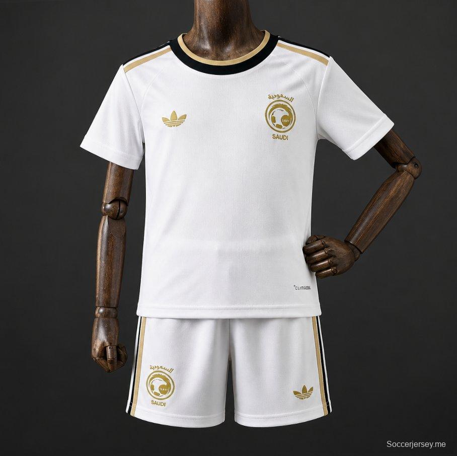 قميص فريق الأطفال السعودي للعب خارج أرضه لعام 2026