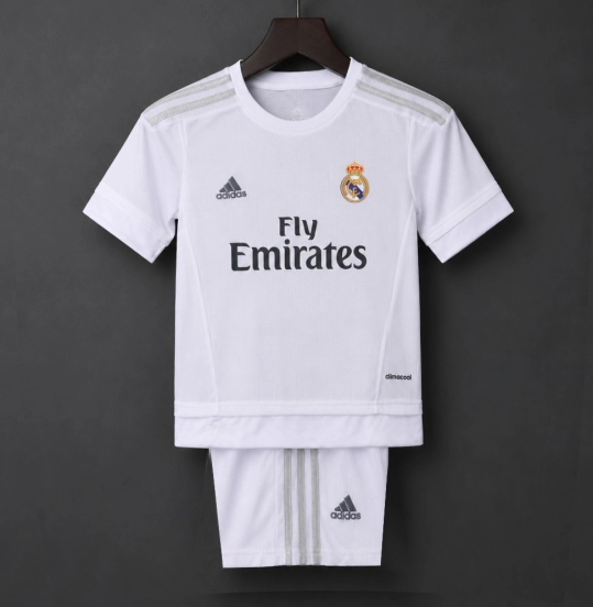 قميص ريال مدريد الرئيسي للأطفال طراز ريترو لموسم 2015/2016